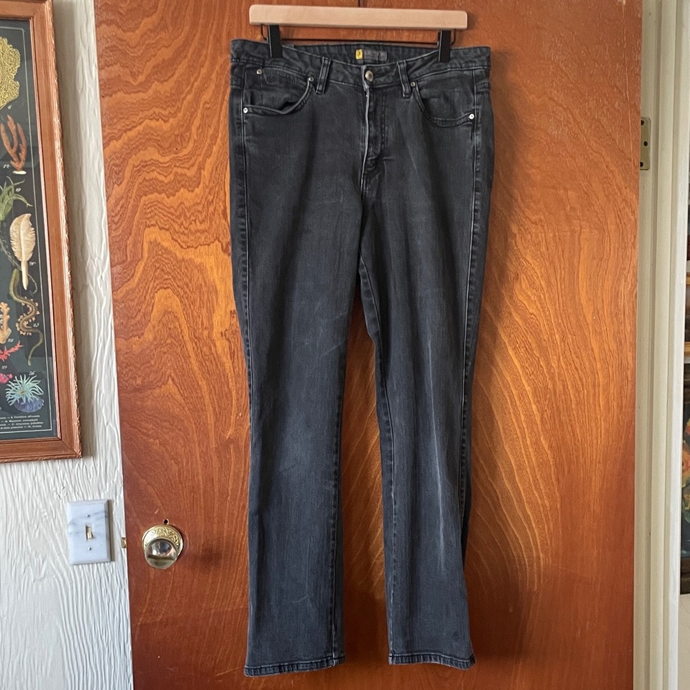 Aura women’s jeans